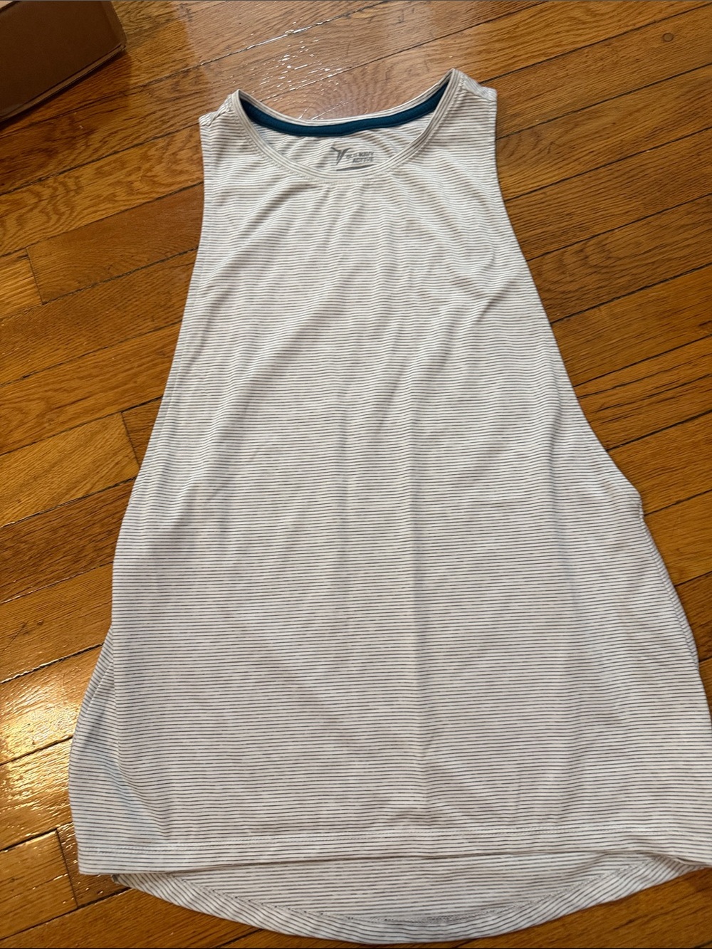 Old Navy Women's Sleeveless Striped Tank - Light Blue & White